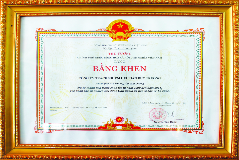 Chính phủ nước CHXHCN Việt Nam trao tặng 2012